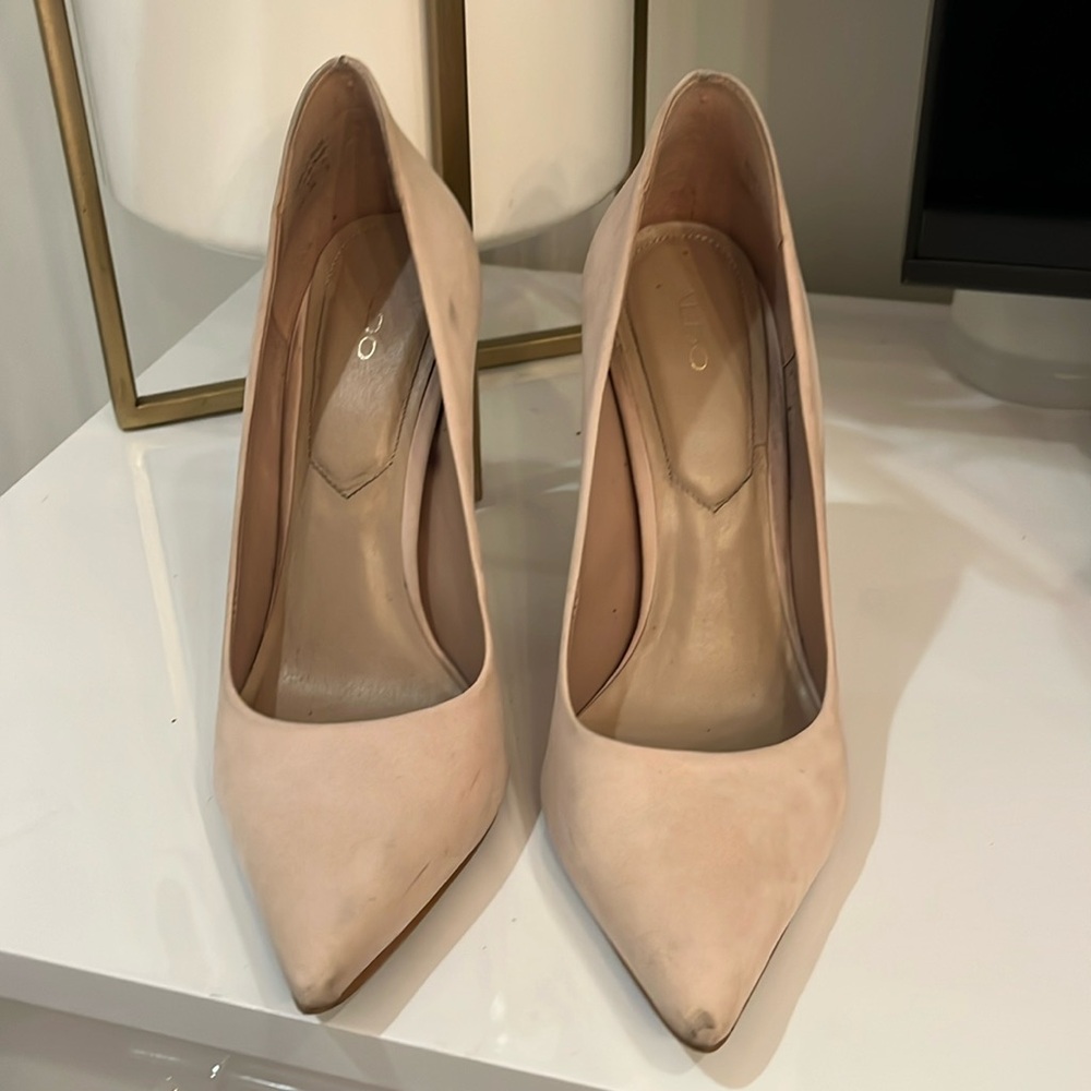 Tan Also stilettos. See damage in photos